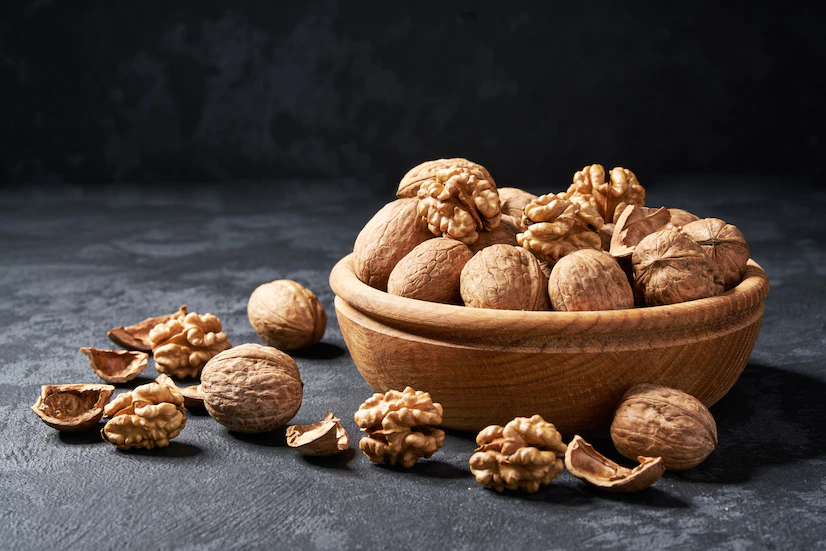 Health benefits of eating walnuts